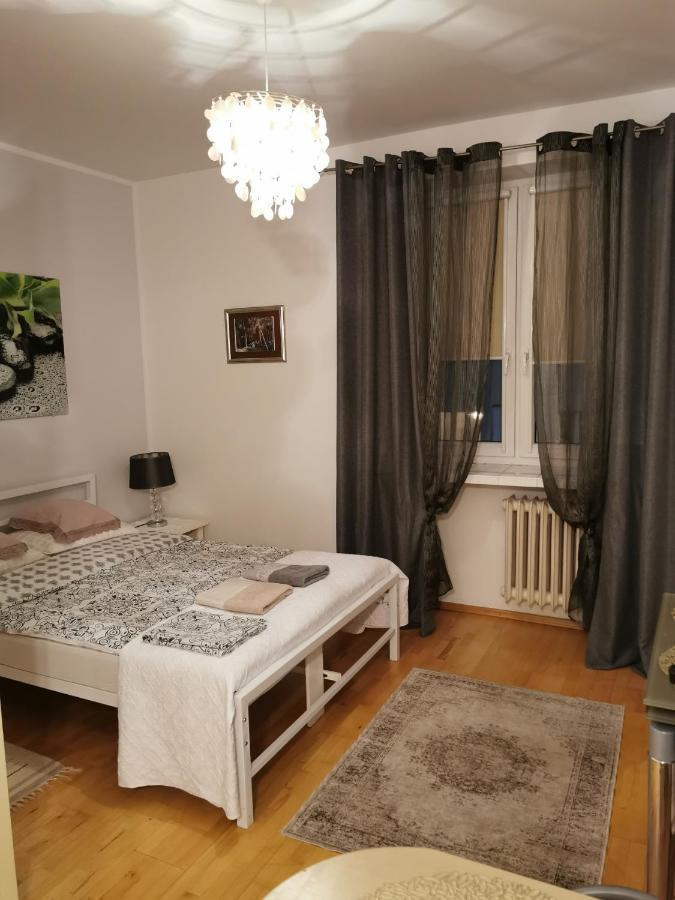 Apartment Klimatyczna Kawalerka W Centrum Warszawy *