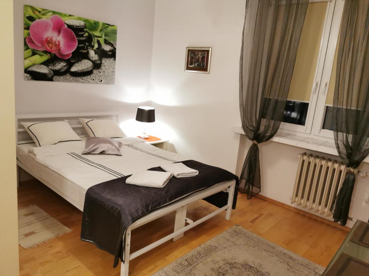 Apartment Klimatyczna Kawalerka W Centrum Warszawy *